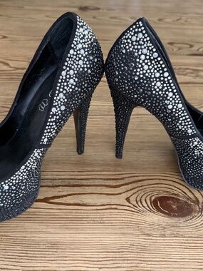 Aldo platform Black/silver studded heels